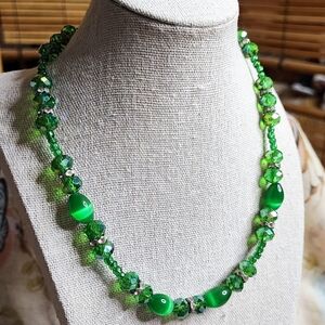 Green Moonglow Lucite Faceted Glass Crystal Beaded Vintage Necklace Seed Beads